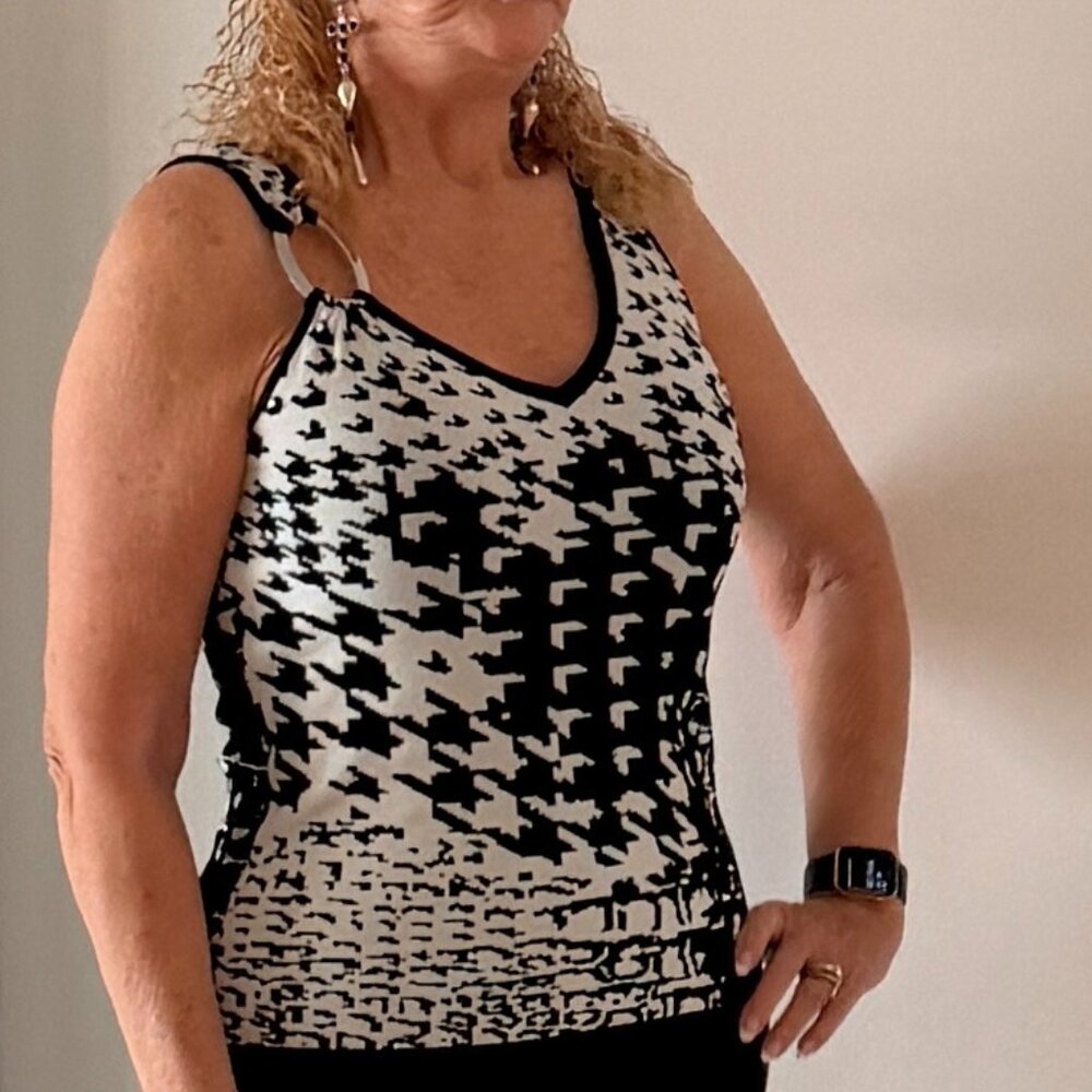 Carmen Black & White Top Sz. S Sleeveless with Decorative Shoulder Metal Loop